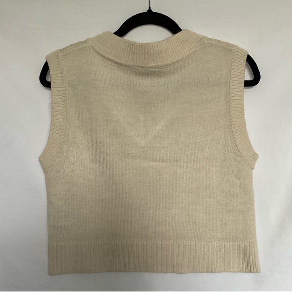 H&M Cream V-Neck Sweater Vest - Picture 2 of 4